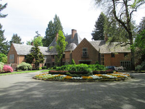 The Lewis & Clark Admissions building